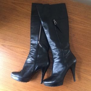 GUESS tall black boots